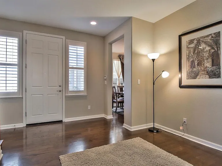 1796 Mammoth Way — Photo 3