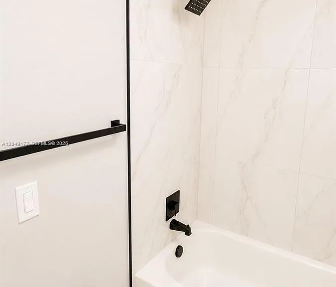 2332 Roosevelt St #32 — Photo 8