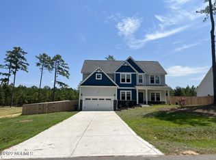 404 Gretchen Rd, West End, NC 27376