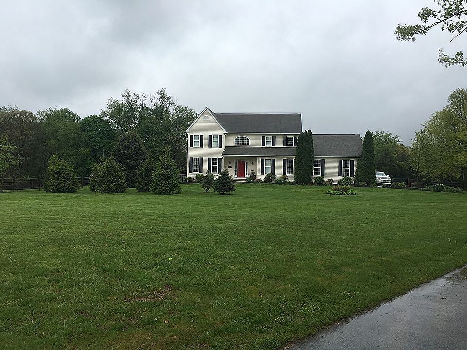 1st image of 366 Autumn Hill Dr