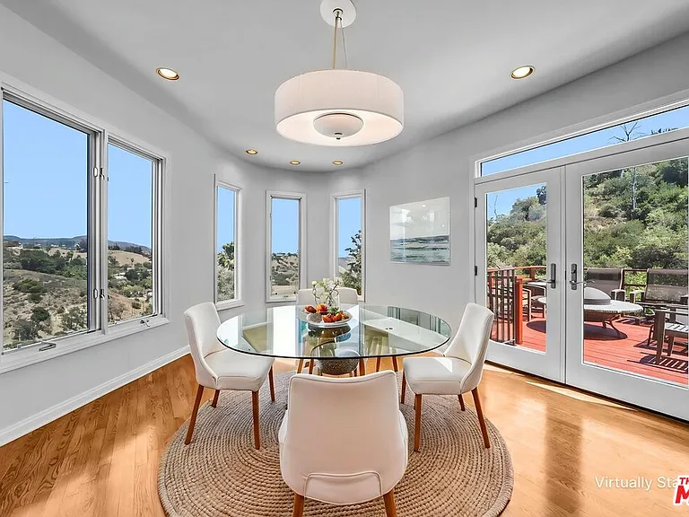 6852 Woody Trl — Photo 13