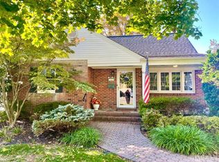 65 3rd St, Edison, NJ 08837