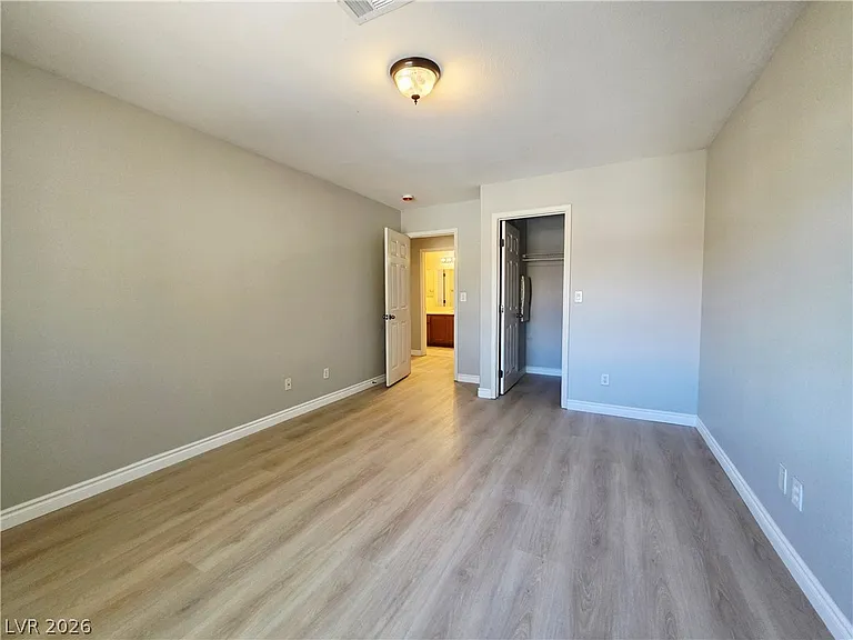 3549 Bella Sovana Ct — Photo 32