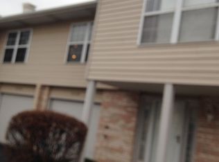 12528 Deer Park Dr, Alsip, IL 60803