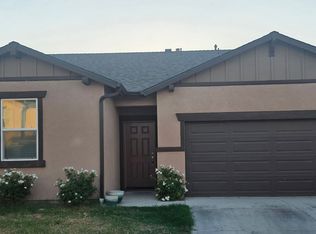 1978 Birchcrest Dr, Madera, CA 93638