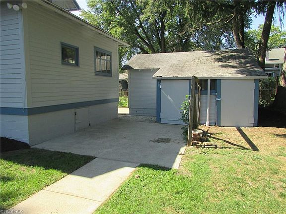 5th image of 807 Jefferson St