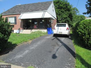 1055 N Adams St, Pottstown, PA 19464