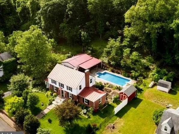 356 Wirgman Ave, Romney, WV 26757