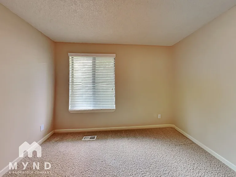 19225 SW Prospect Pl — Photo 24