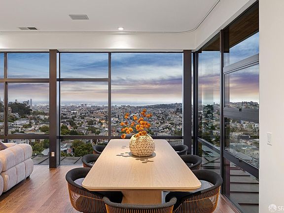 4th image of 10 Deming St