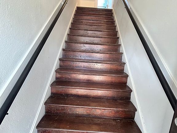 2nd image of 4007 S Pacific Ave #4003