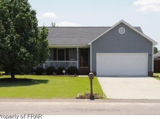 124 Mix Trail Ln, Raeford, NC 28376
