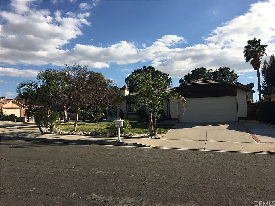 24103 Sandbow St Moreno Valley CA 92557 Zillow