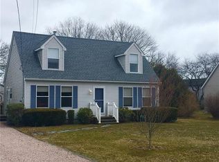 35 Clifford Dr, Westerly, RI 02891