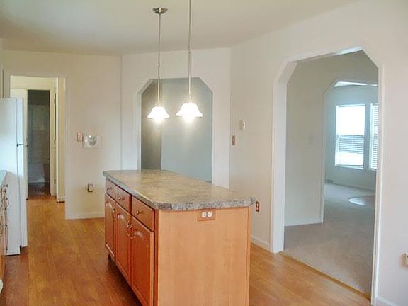 3rd image of 1616 Pennsylvania Ave Unit 222