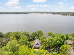 3035 Lakeshore Ave, Maple Plain, MN 55359