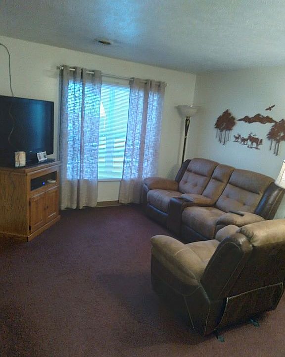 1st image of 816 Wood St