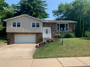 2715 W Newman Pkwy, Peoria, IL