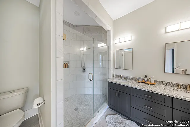 509 W Mistletoe Ave — Photo 19