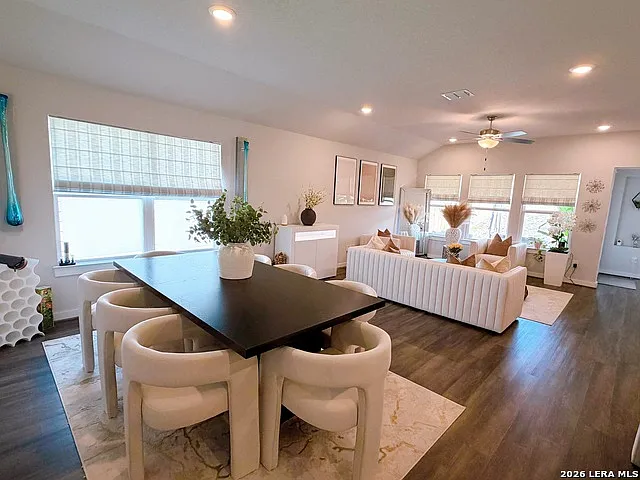 3834 Glenloch Way — Photo 4