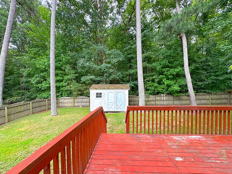1210 Whitman Dr — Photo 11