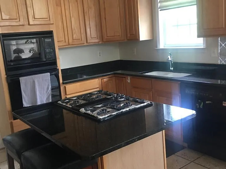 603 Bluff Ct — Photo 6