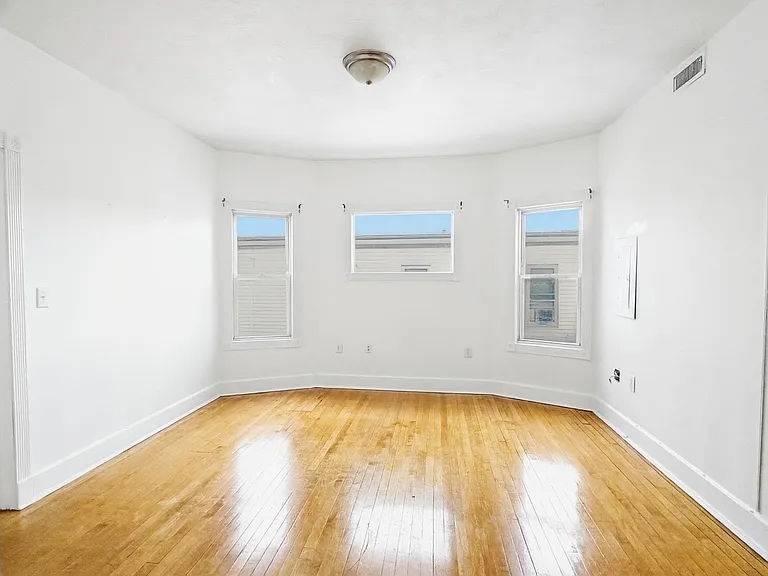 394 Spring St #3 — Photo 3