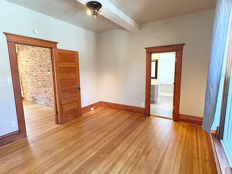 928 N Corona St — Photo 15