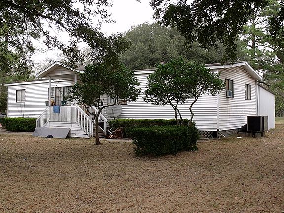4th image of 17314 Lewis Dr