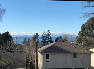 7113 California Ave SW UNIT 201, Seattle, WA 98136