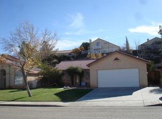 3156 Quarry Rd, Palmdale, CA 93550