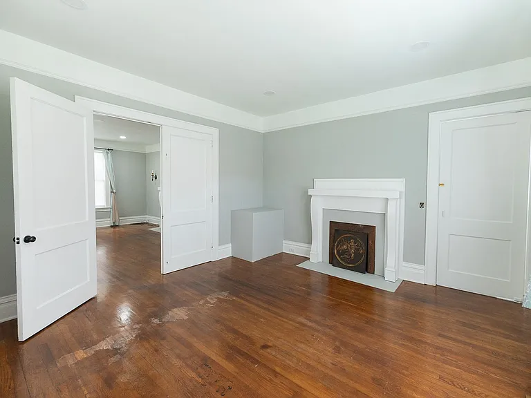 501 Steele St — Photo 32