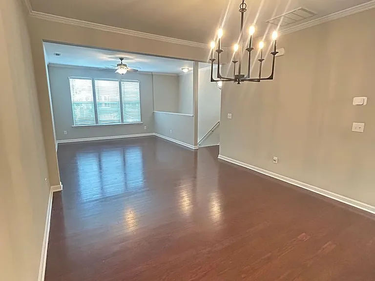 333 Dove Cottage Ln — Photo 4