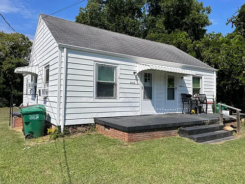 2918A & B Archdale Rd Photo 1 2918A & B Archdale Rd Photo 1