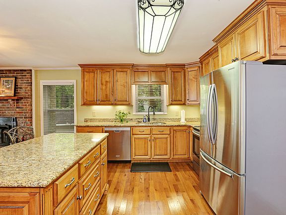 4th image of 414 Elk River Shores Dr