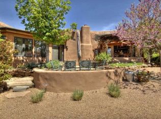 86B Arroyo Hondo Rd, Santa Fe, NM 87508