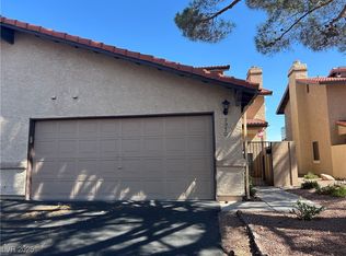 3950 Delos Dr, Las Vegas, NV 89103