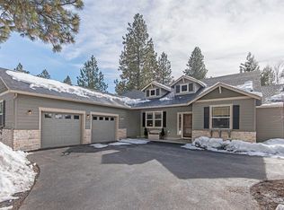 475 E Wapato Loop, Sisters, OR 97759