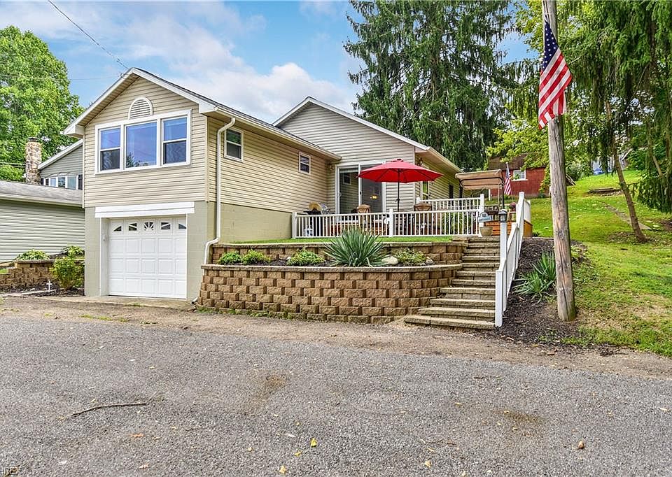 1st image of 32425 Orchard Knoll Dr