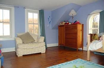 3rd image of 94 Mountain St