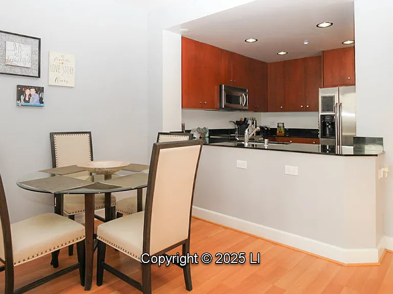 585 9th St #525 — Photo 4