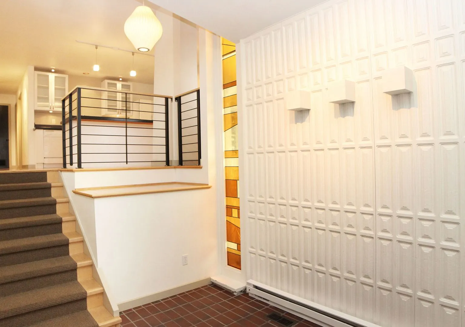 419 W Mountain Ave — Photo 1