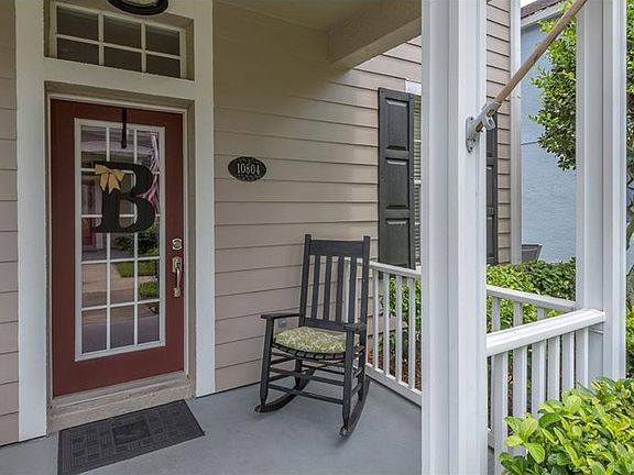 2nd image of 10804 Laurel Glen Pl