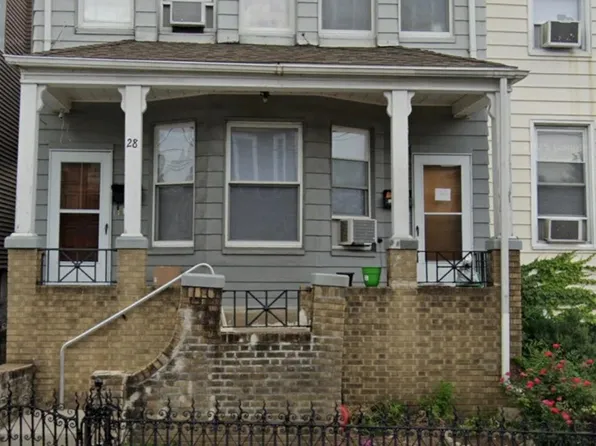 28 Zabriskie St #2, Jersey City, NJ 07307