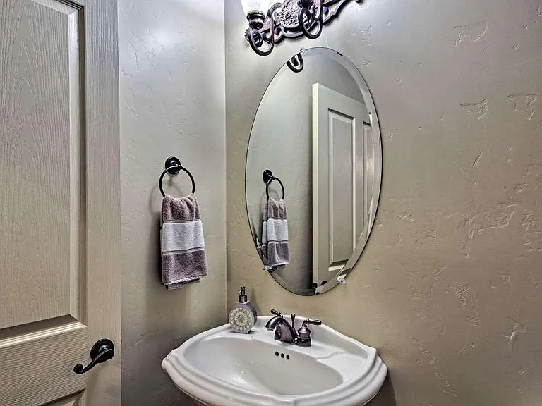 4128 N Thurston Ln #101 — Photo 10