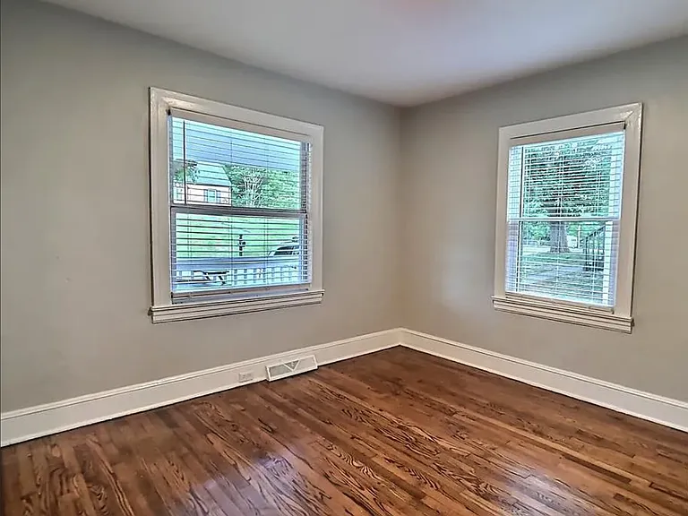 1350 Rivermont Hts — Photo 17