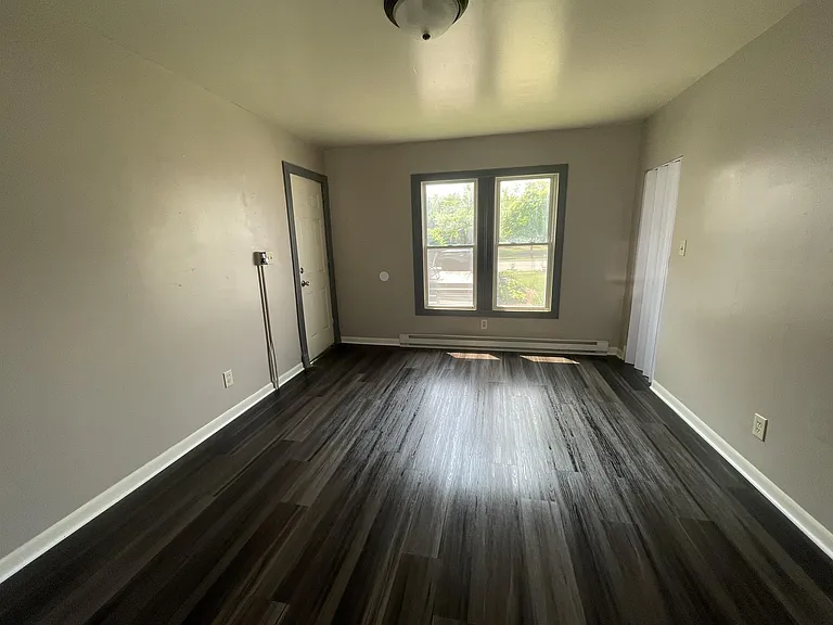 203 Elmhurst Ave #2 — Photo 5