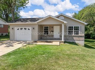 19 Fair Ct, Troy, MO 63379