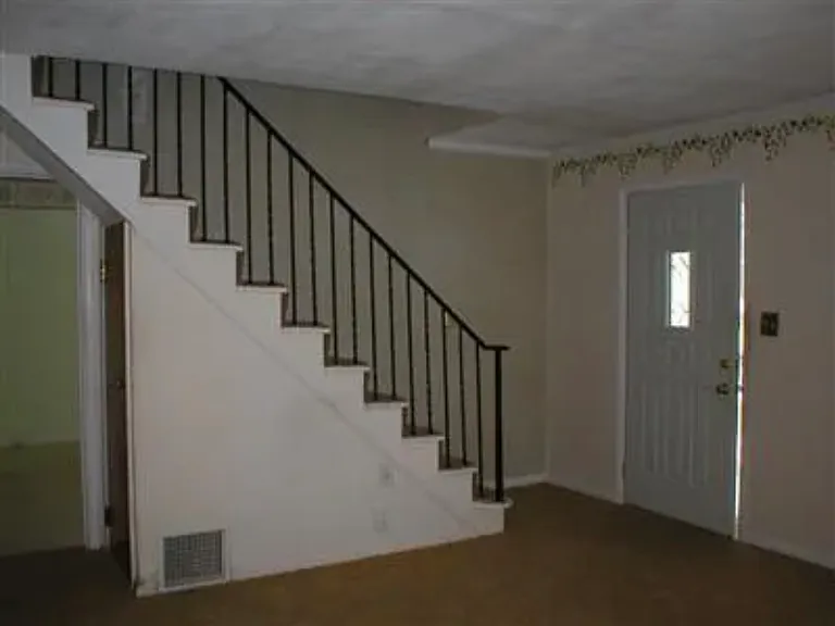 343 Hayden Ave — Photo 5