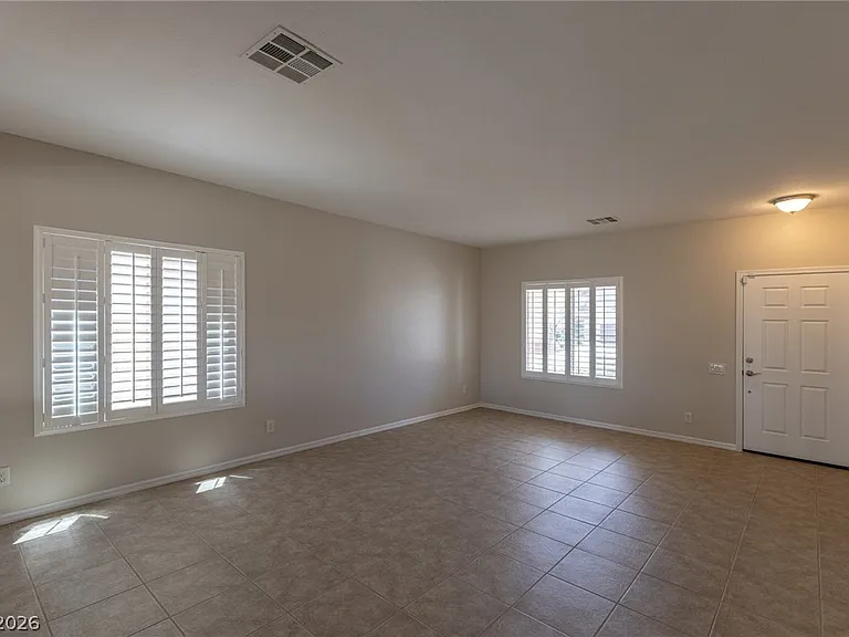 1148 Kingston Hills Ct — Photo 5